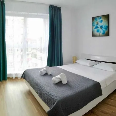 Studio Rin Grand Apartment